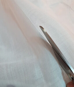 CORTAMOS TELAS PARA CONFECCIONAR CORTINAS