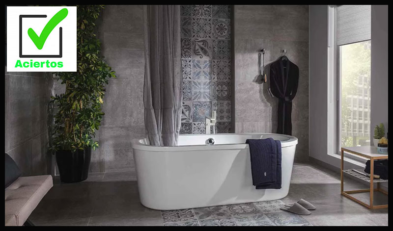 estor enrollable en baño